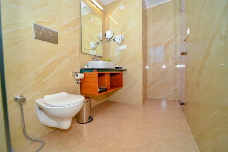 WhatsApp Image 2025-10-16 at 11.48